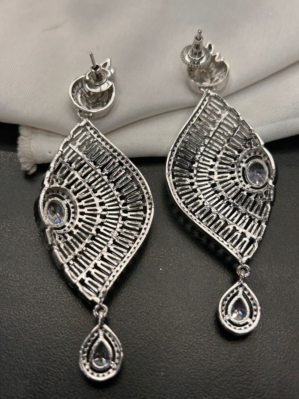 Luxury CZ Fan-Shaped Drop Earrings